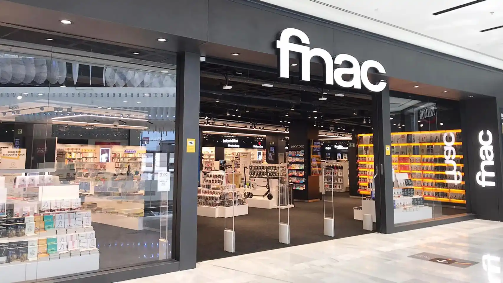 FNAC